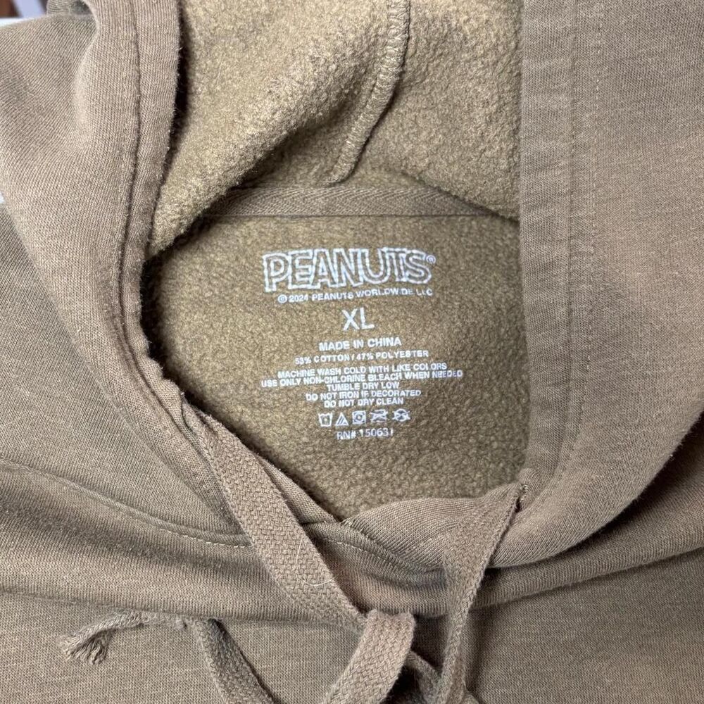 Peanuts Men's Khaki and Brown Hoodie - Picture 4 of 8